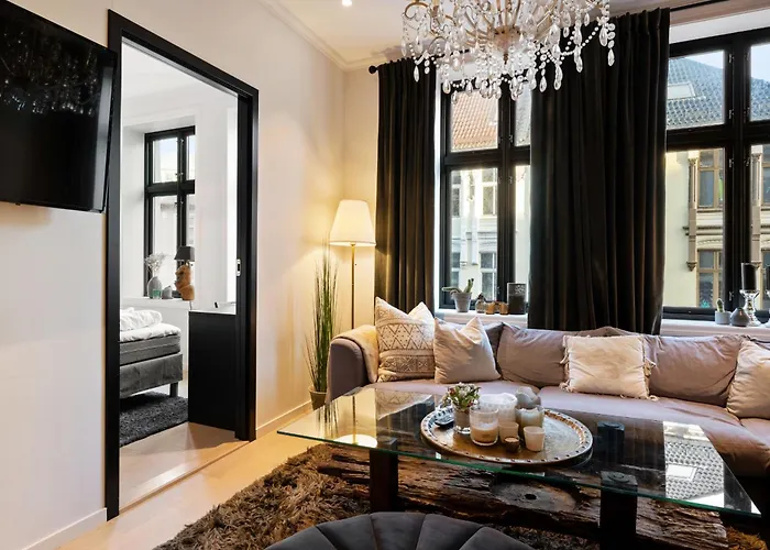 Modern 2nd-floor Luxury Lejlighed